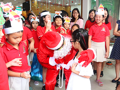 ron-rang-khong-khi-don-giang-sinh-2016-tai-cong-dong-tay-uc