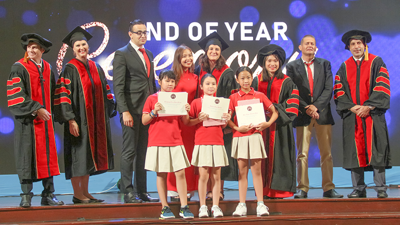 the graduation ceremony for the school year of 2018-2019