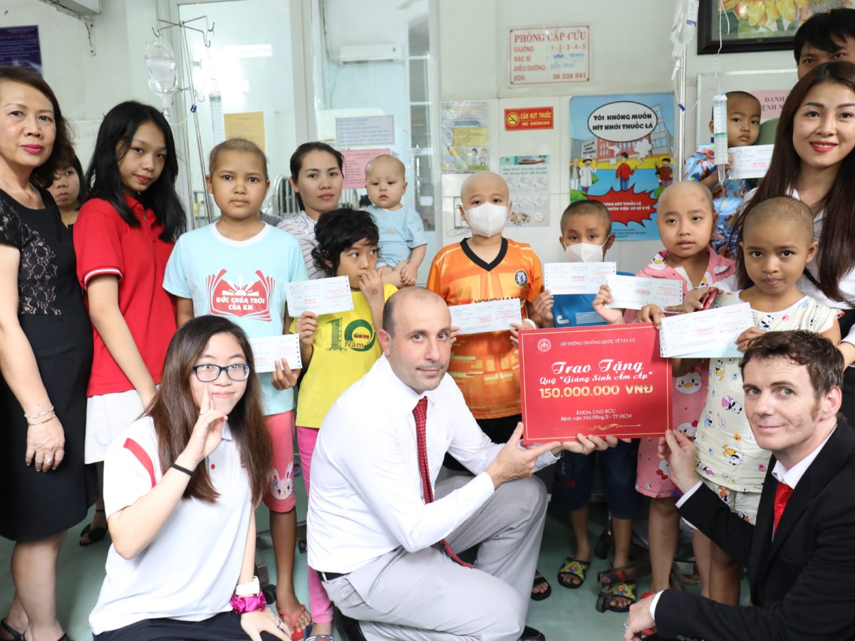 Hearts Connection: Trao món quà sự sống đến các bệnh nhi ung thư tại Bệnh viện Nhi Đồng 2 hearts-connection-trao-mon-qua-su-song-den-cac-benh-nhi-ung-thu-tai-benh-vien-nhi-dong-2