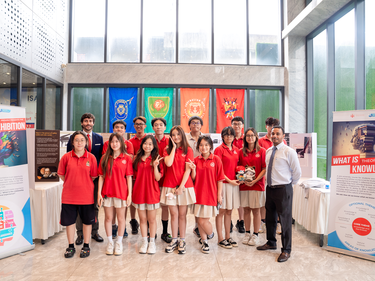 theory-of-knowledge-tok-exhibition-the-important-milestone-in-finding-knowledge-journeys-of-ib12-students