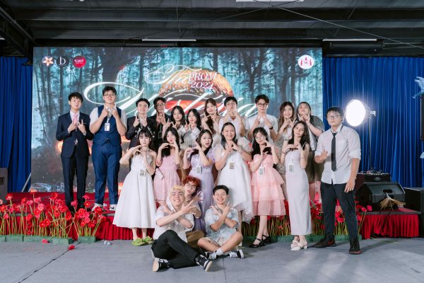 lap-lanh-sac-mau-than-tien-cung-da-tiec-prom24-the-wisteria