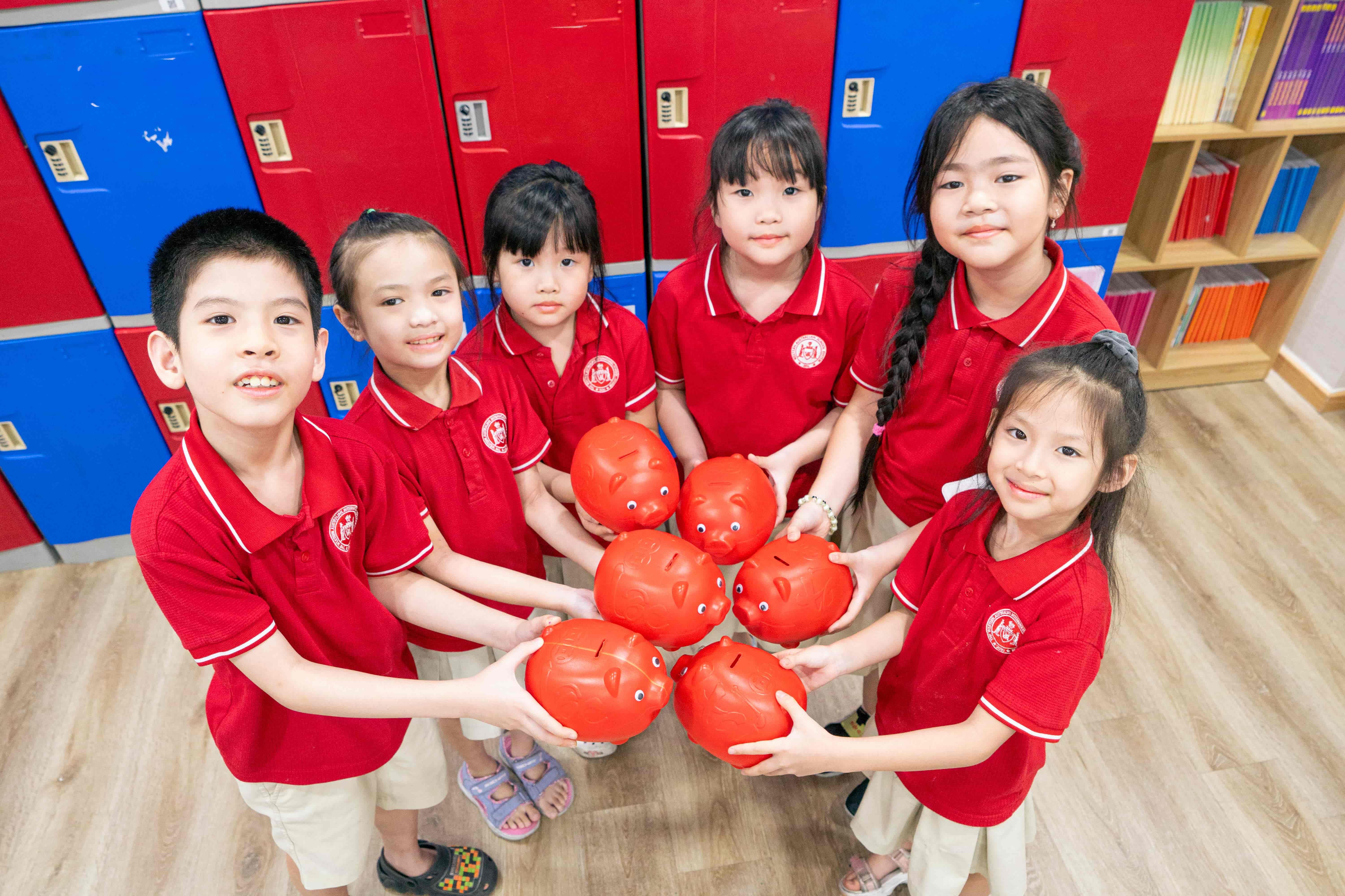 lan-toa-yeu-thuong-tu-nhung-hanh-dong-nho-be