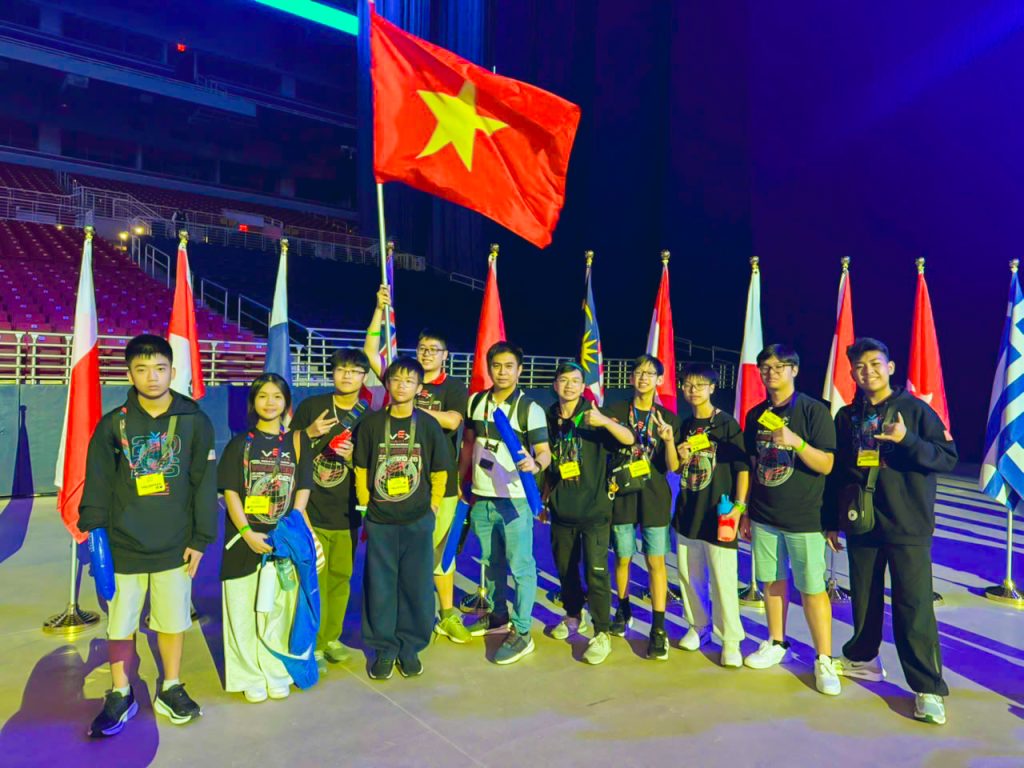 tu-wass-den-my-hanh-trinh-ghi-dau-an-tai-dau-truong-robotics-lon-nhat-the-gioi